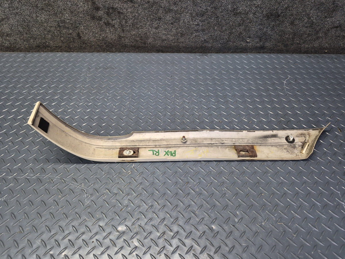2003-2007 Lexus UZJ100L LX470 Rear Left Side Fender Quarter Trim Panel Molding