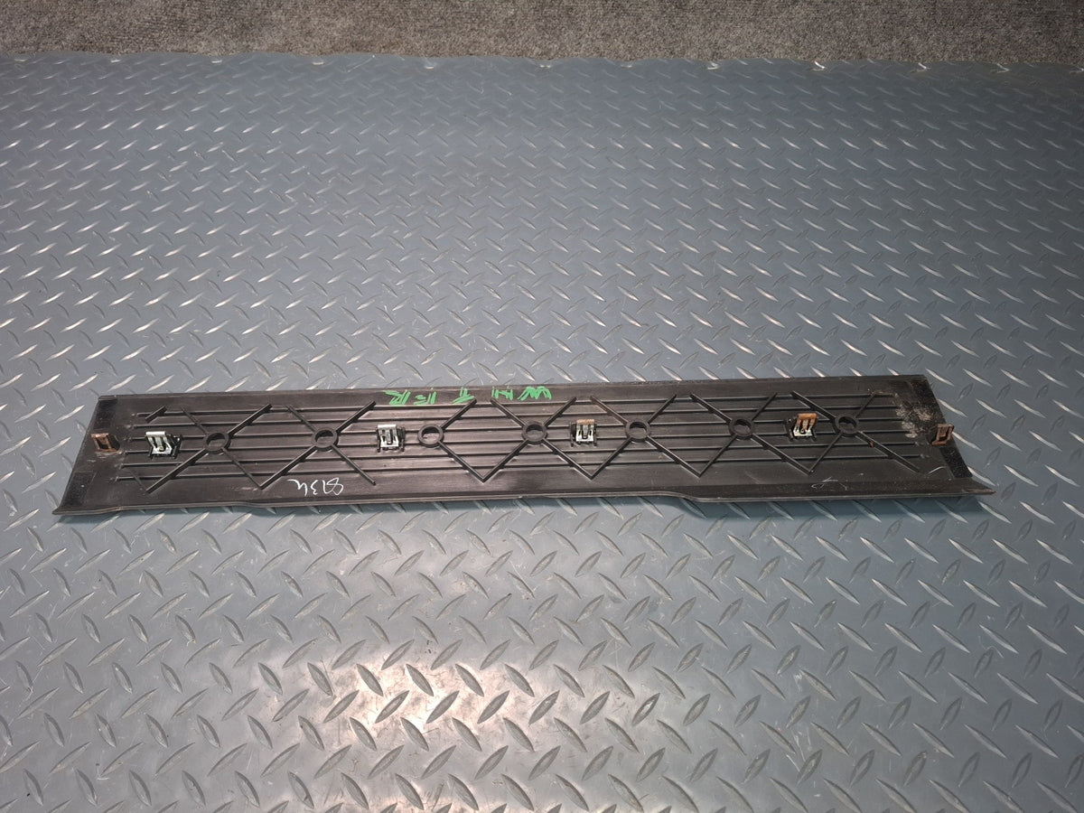 2003-2009 Hummer H2 Front Left & Right Door Scuff Sill Plate Trim Panel Set of 2