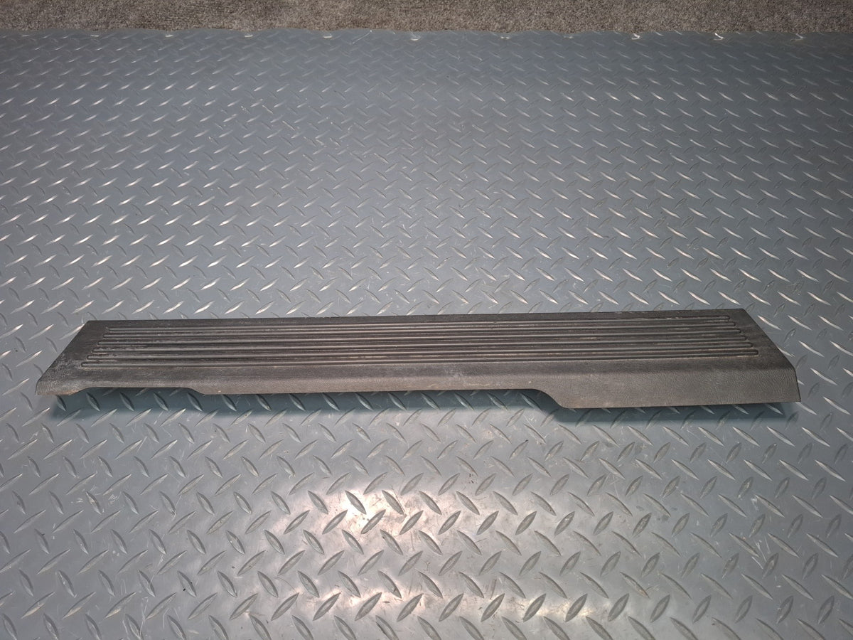2003-2009 Hummer H2 Front Left & Right Door Scuff Sill Plate Trim Panel Set of 2