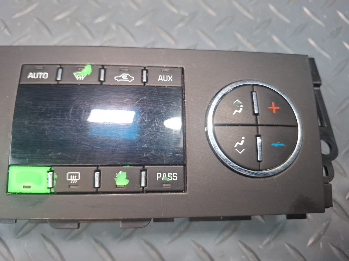 2008-2009 Hummer H2 A/C Heater Climate Control Switch Panel 25868012 Damaged