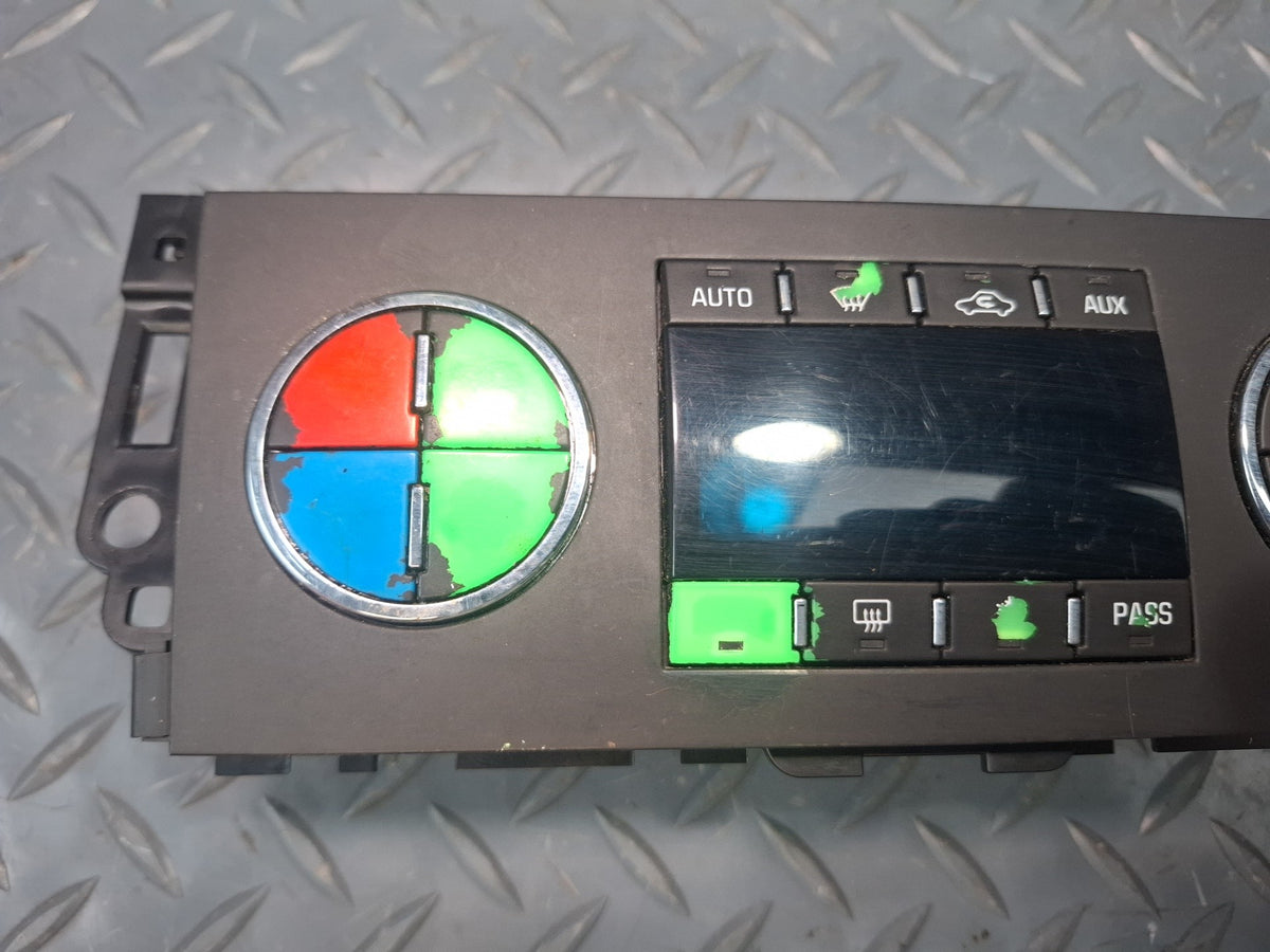 2008-2009 Hummer H2 A/C Heater Climate Control Switch Panel 25868012 Damaged