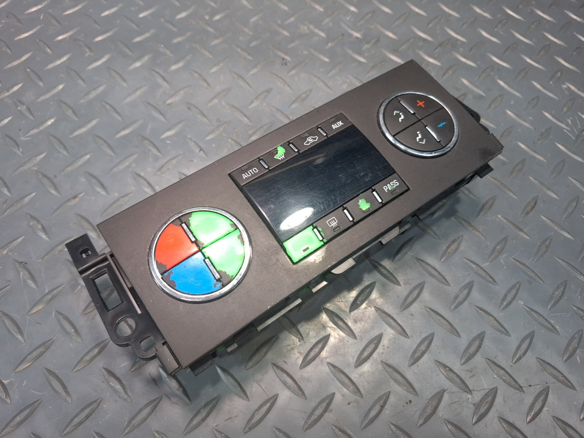 2008-2009 Hummer H2 A/C Heater Climate Control Switch Panel 25868012 Damaged
