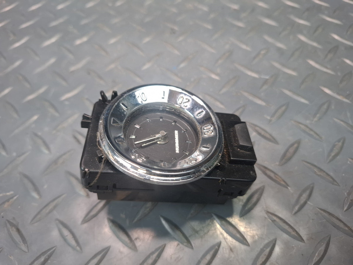 2008-2009 Hummer H2 Front Center Dash Display Clock