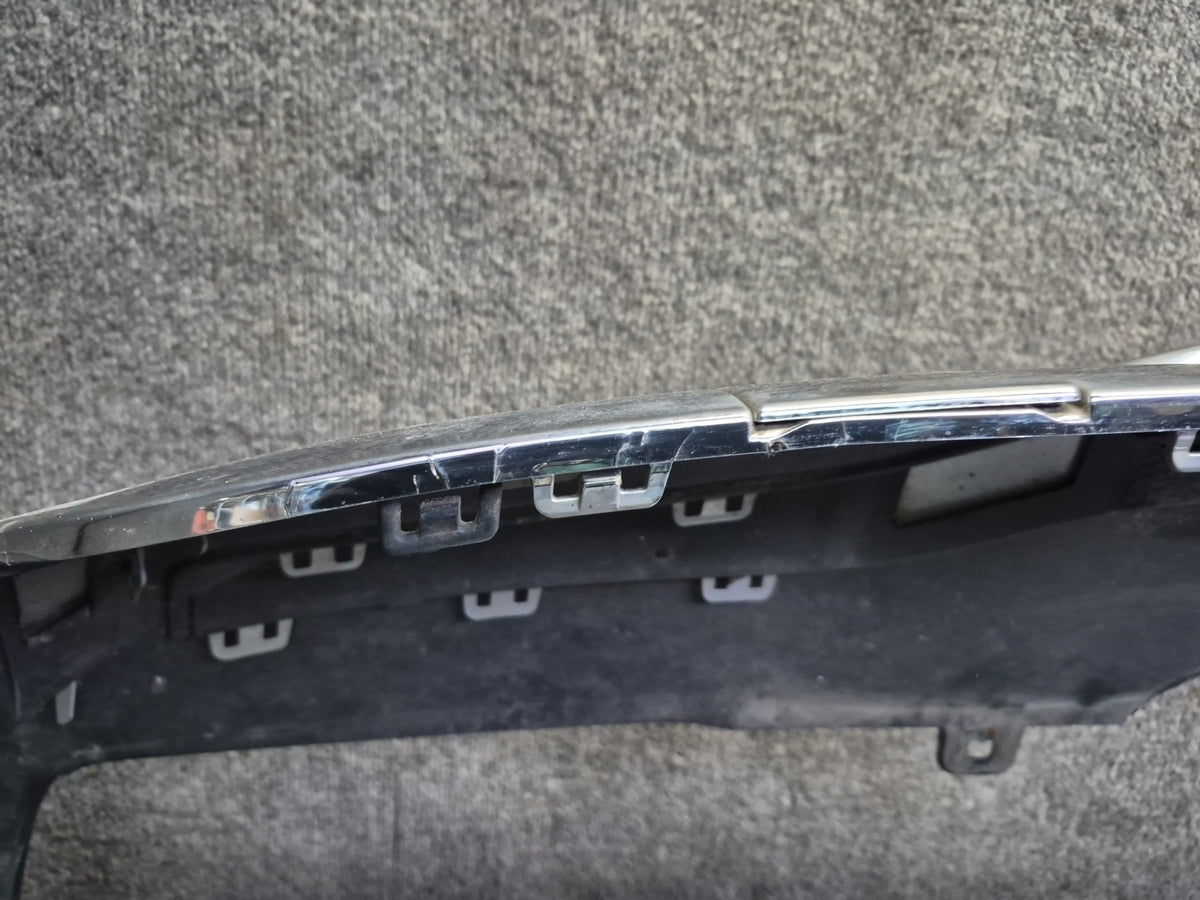 2012-2015 Mercedes W166 ML350 Bluetec Rear Bumper Lower Cover Panel Damaged