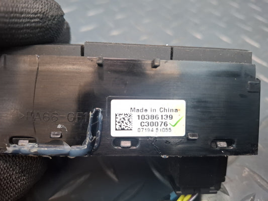 2008-2009 Hummer H2 Traction Control  TOW Haul Rear Differential Lock Switch