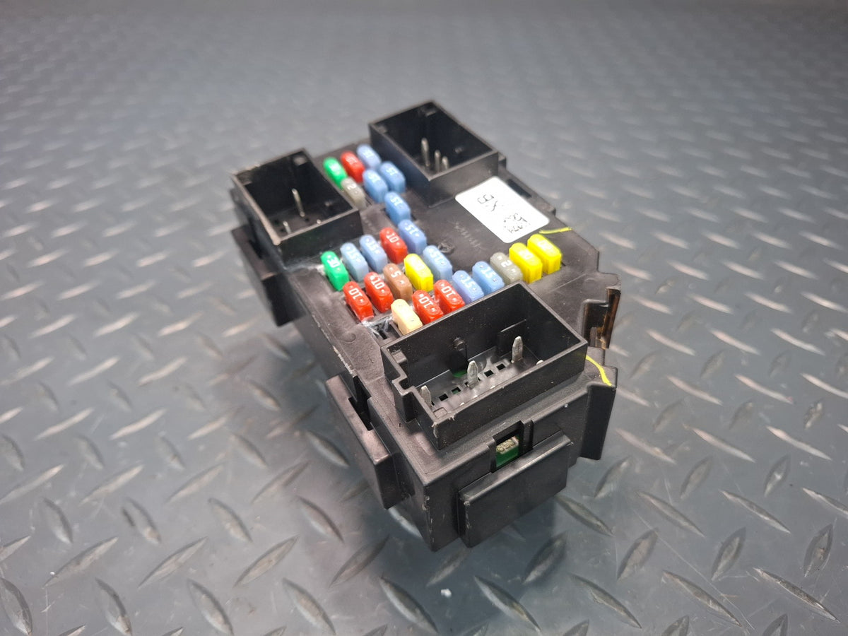 2008-2009 Hummer H2 Cabin Interior Junction Fuse Relay Box