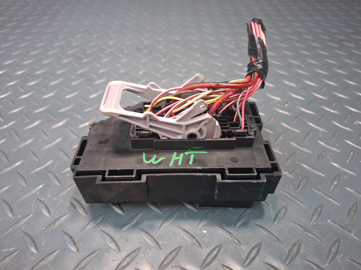 2008-2009 Hummer H2 Cabin Interior Junction Fuse Relay Box