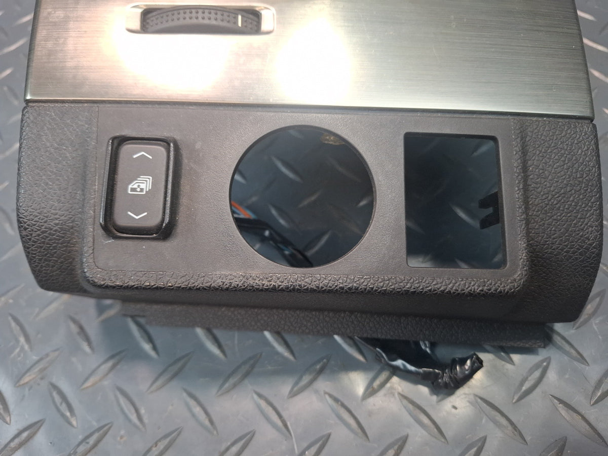 2008-2009 Hummer H2 Dash Front Left Side Trim Panel W/ A/C Air Vent