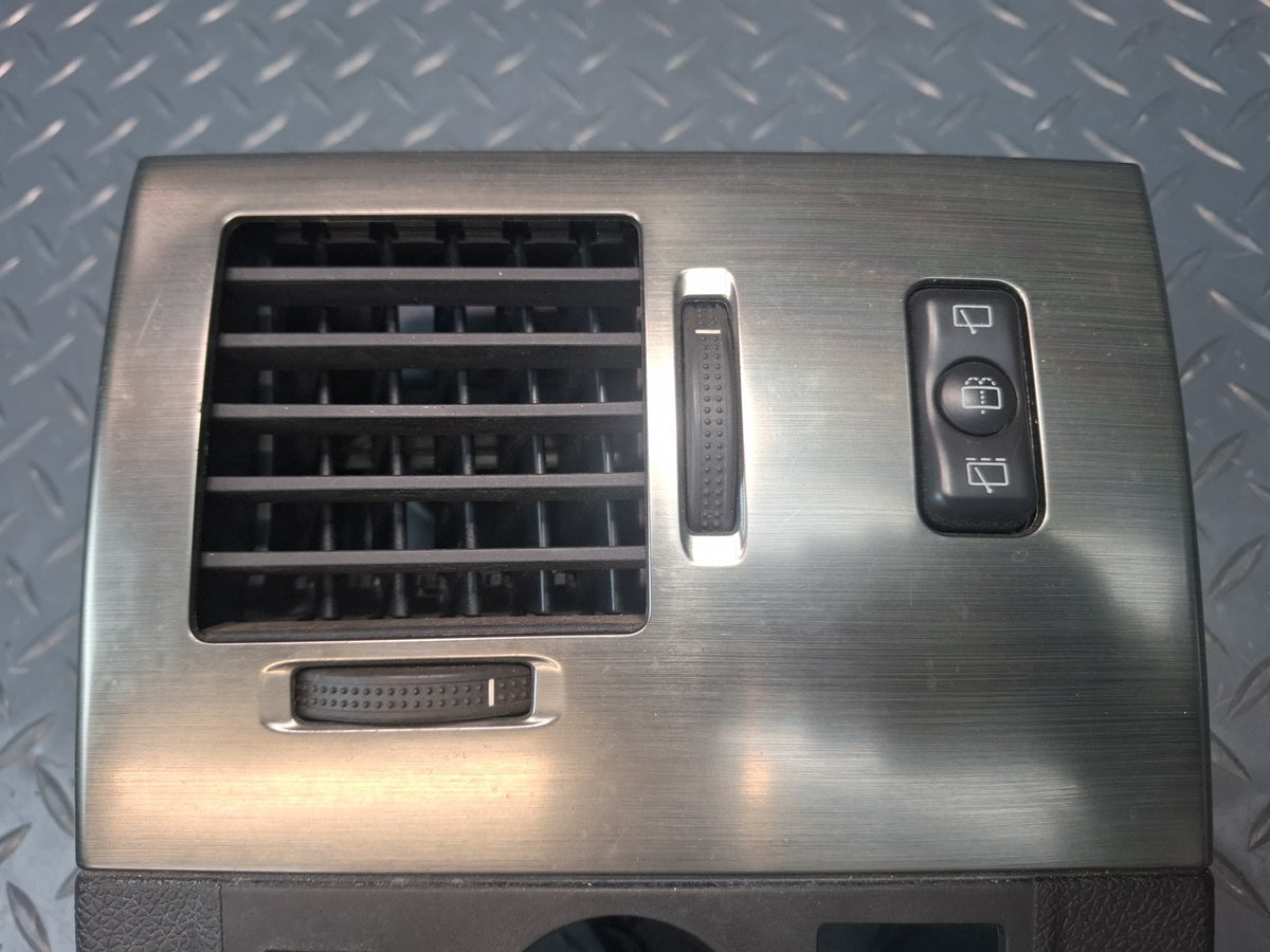 2008-2009 Hummer H2 Dash Front Left Side Trim Panel W/ A/C Air Vent