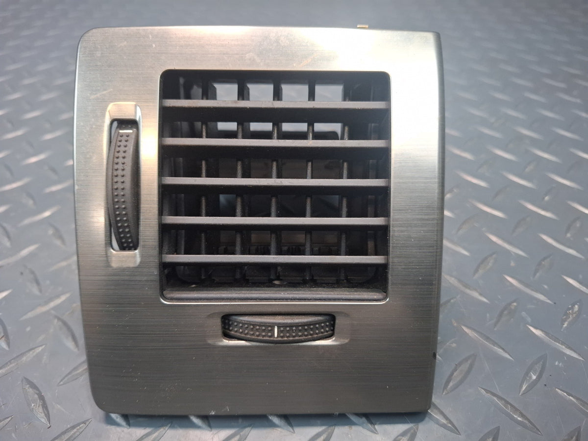 2008-2009 Hummer H2 Dash Front Right Side Trim Panel W/ A/C Air Vent