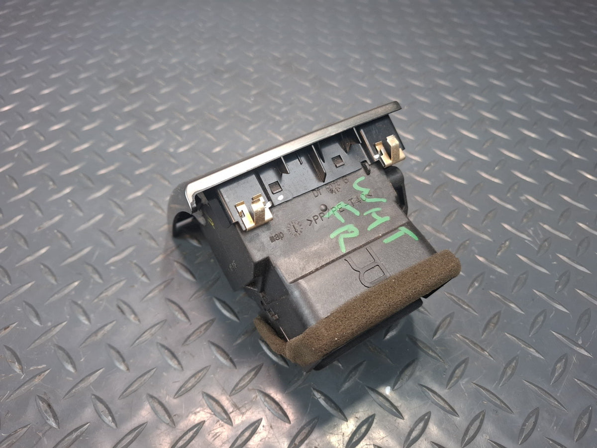 2008-2009 Hummer H2 Dash Front Right Side Trim Panel W/ A/C Air Vent