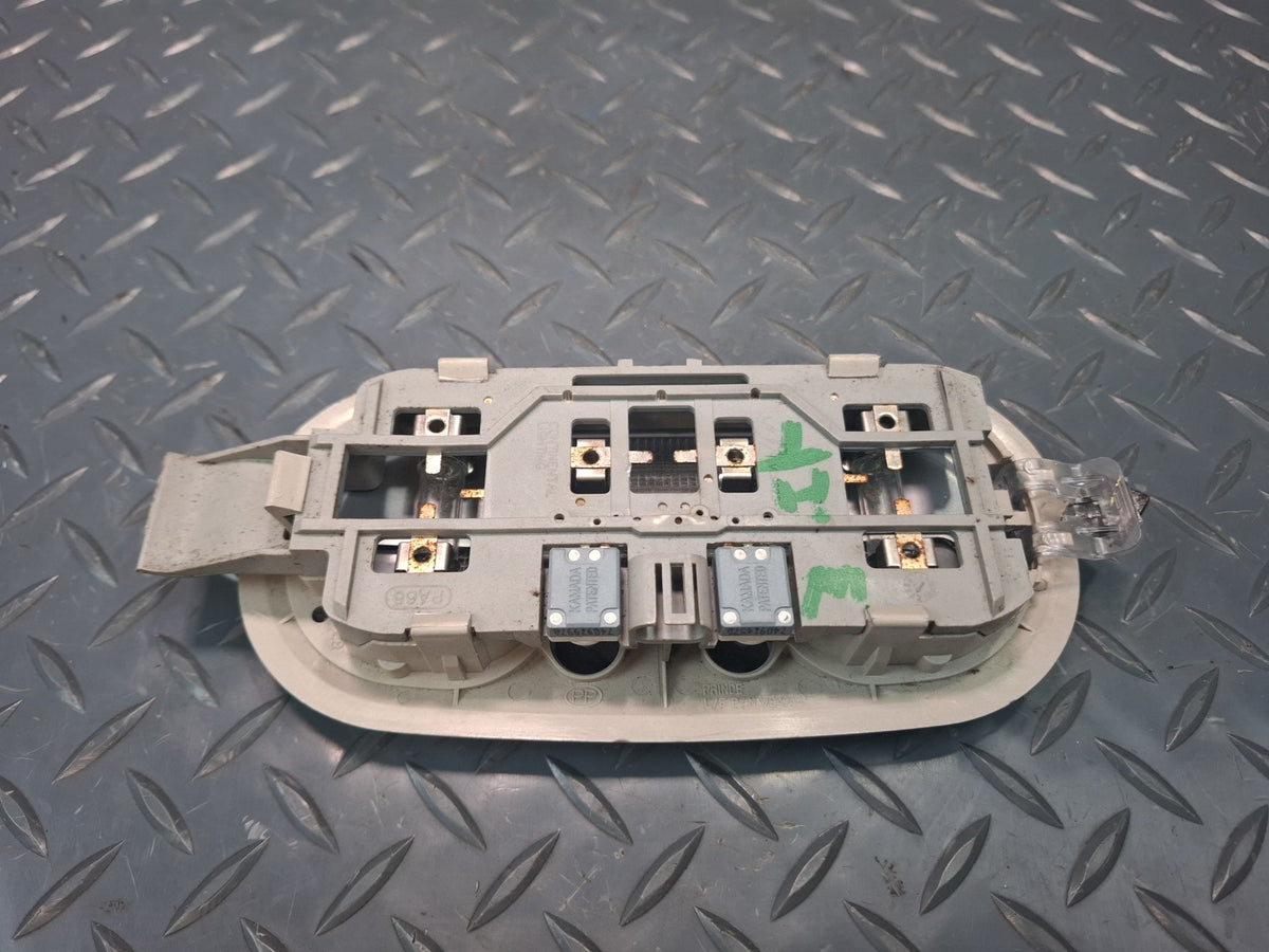 2008-2009 Hummer H2 Upper Roof Overhead Dome Reading Interior Light Lamp Damaged