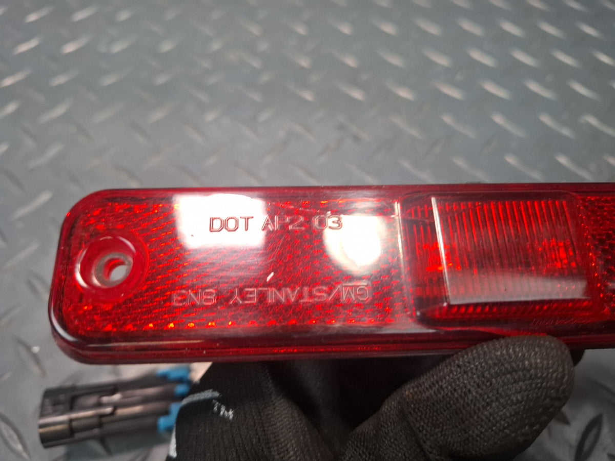 2003-2009 Hummer H2 Rear Left & Right Side Marker Light Lamp Set of 2