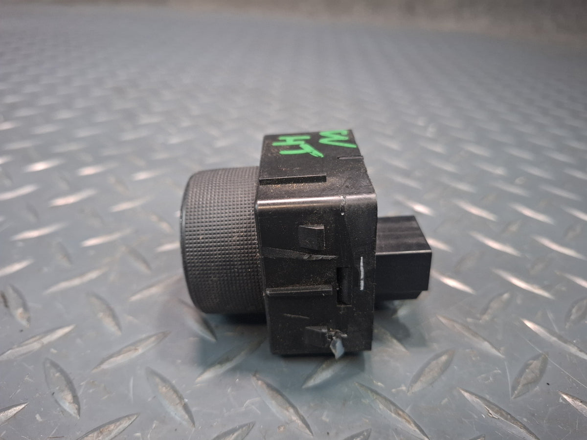 2008-2009 Hummer H2 hi Low Locking Rear Differential Button Switch Control
