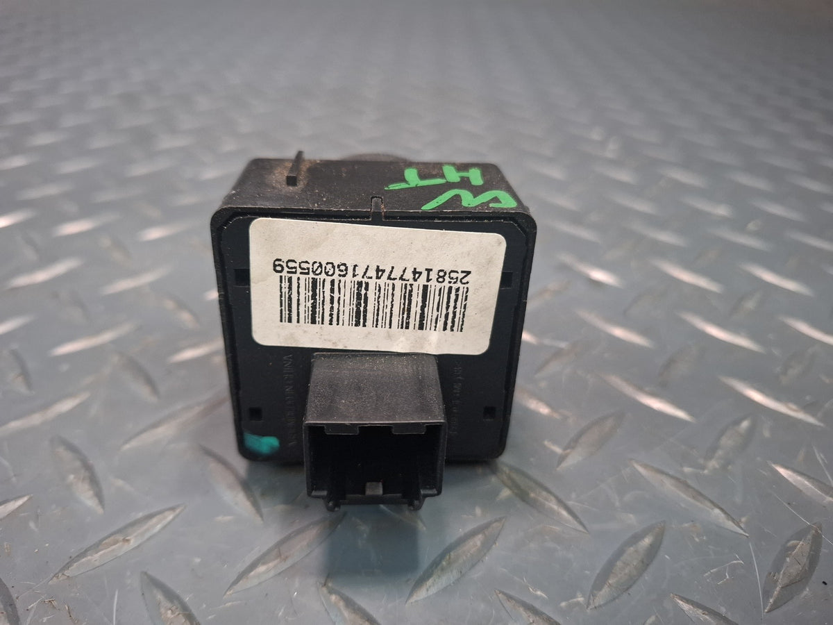 2008-2009 Hummer H2 hi Low Locking Rear Differential Button Switch Control