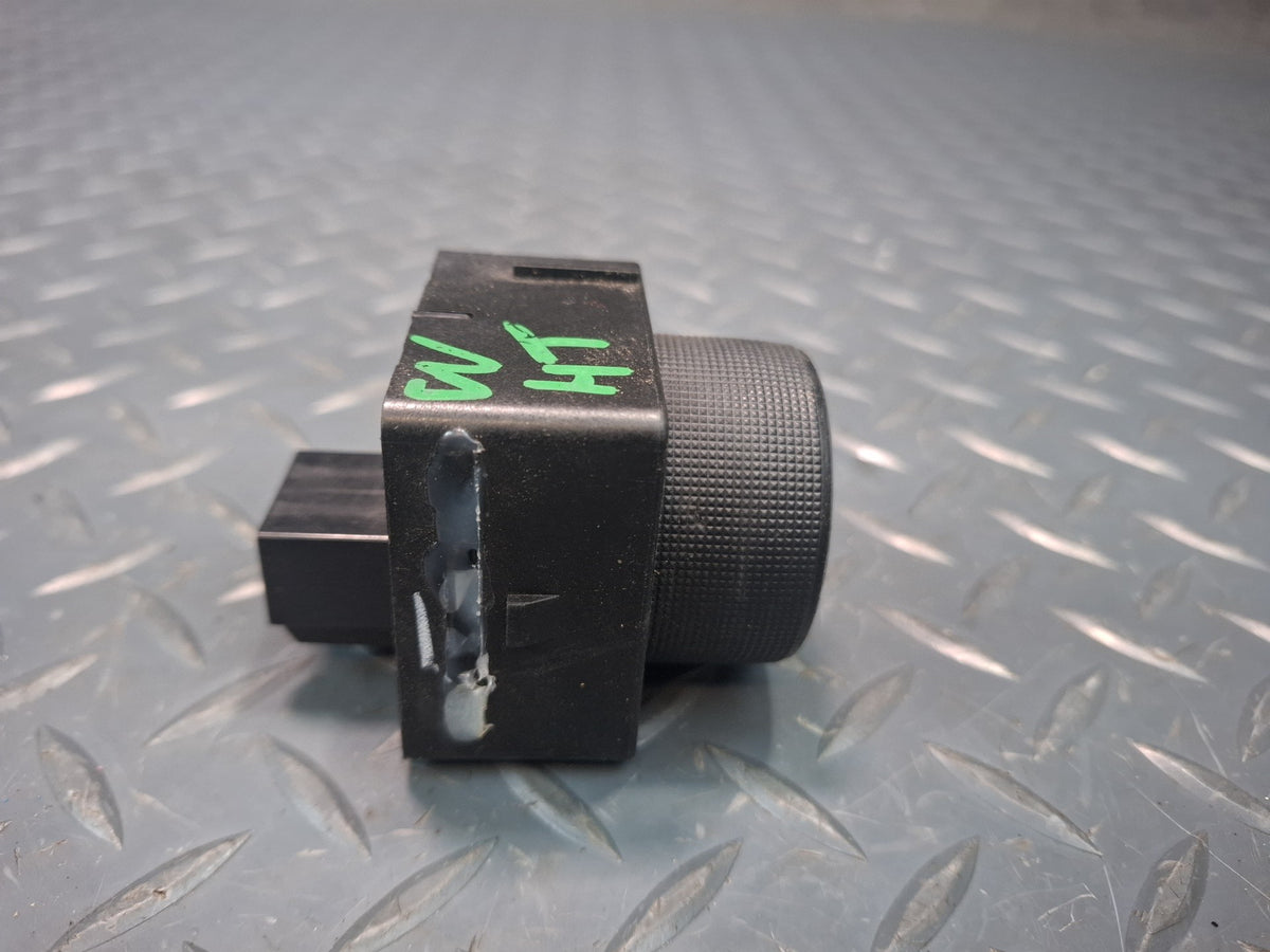2008-2009 Hummer H2 hi Low Locking Rear Differential Button Switch Control