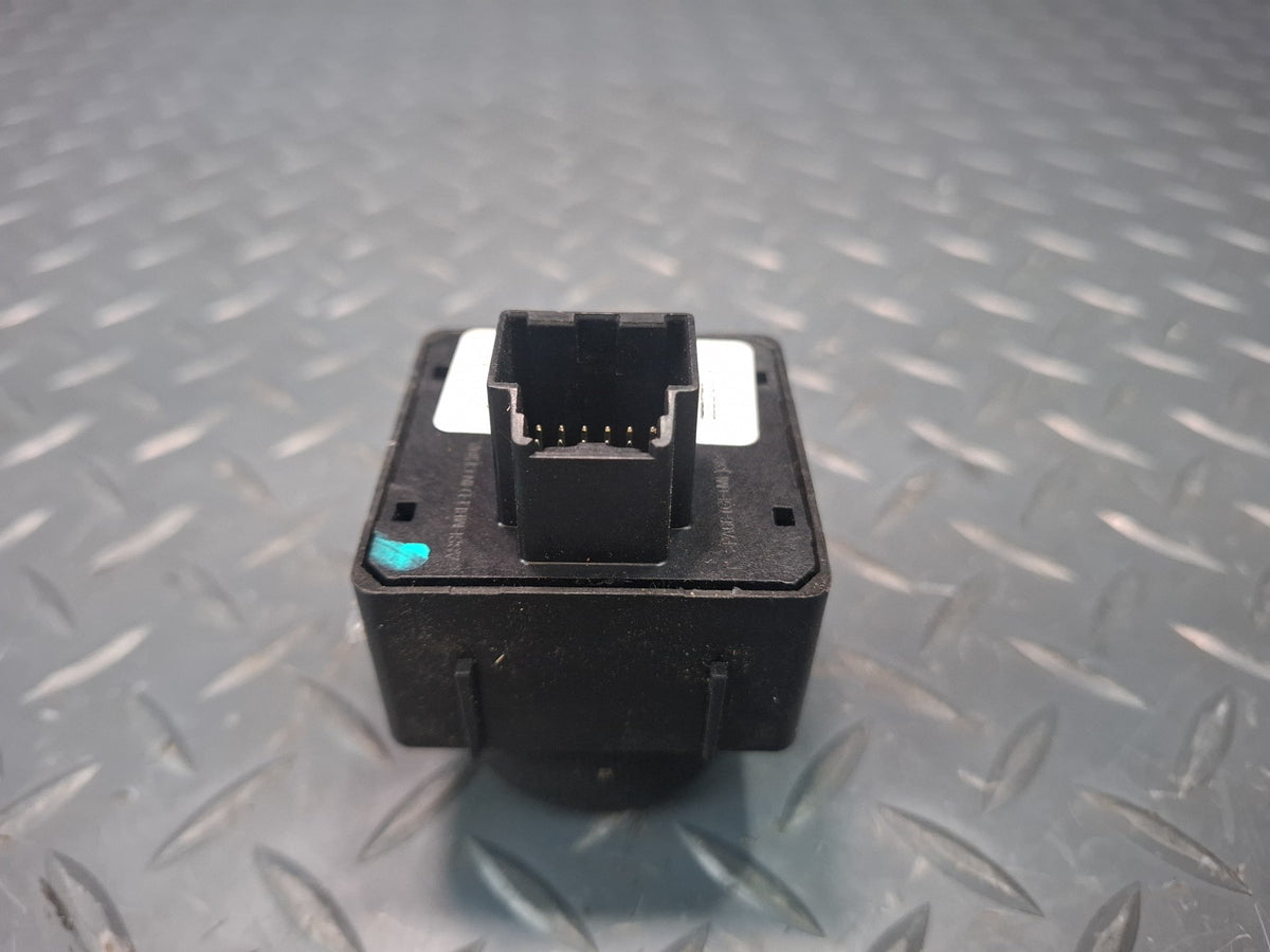 2008-2009 Hummer H2 hi Low Locking Rear Differential Button Switch Control