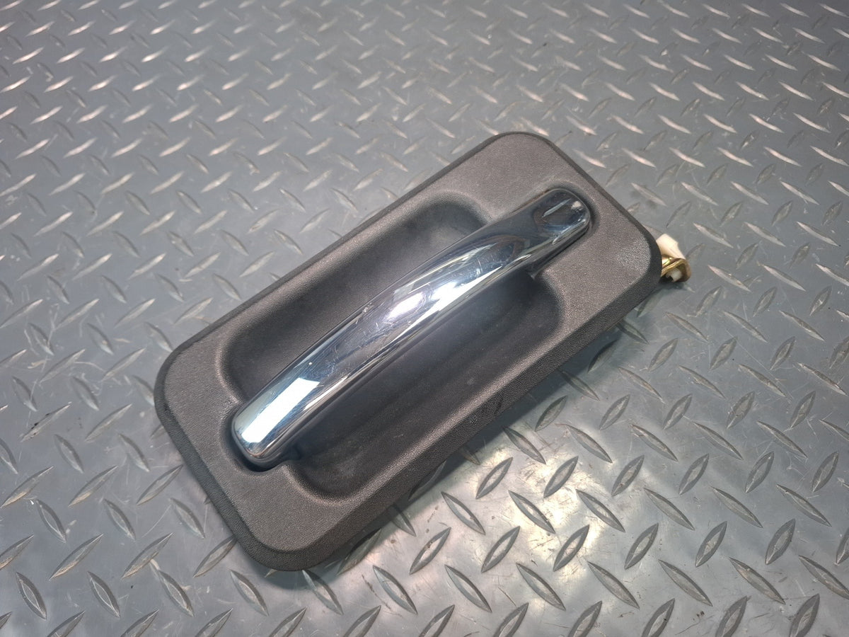 2003-2009 Hummer H2 Front Right Passenger Side Door Exterior Handle