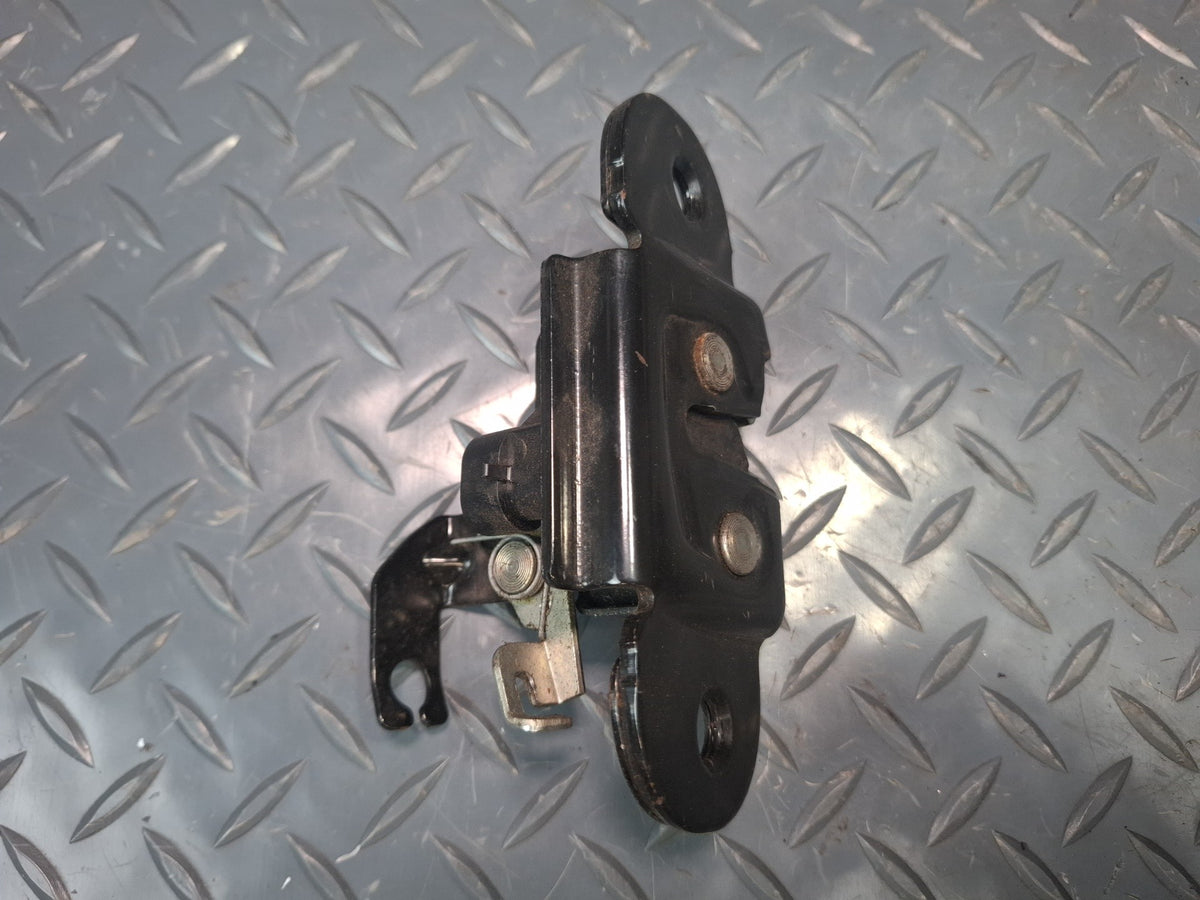 2003-2009 Hummer H2 Rear Trunk Lid Tailgate Liftgate Trunk Lock Latch Set of 2