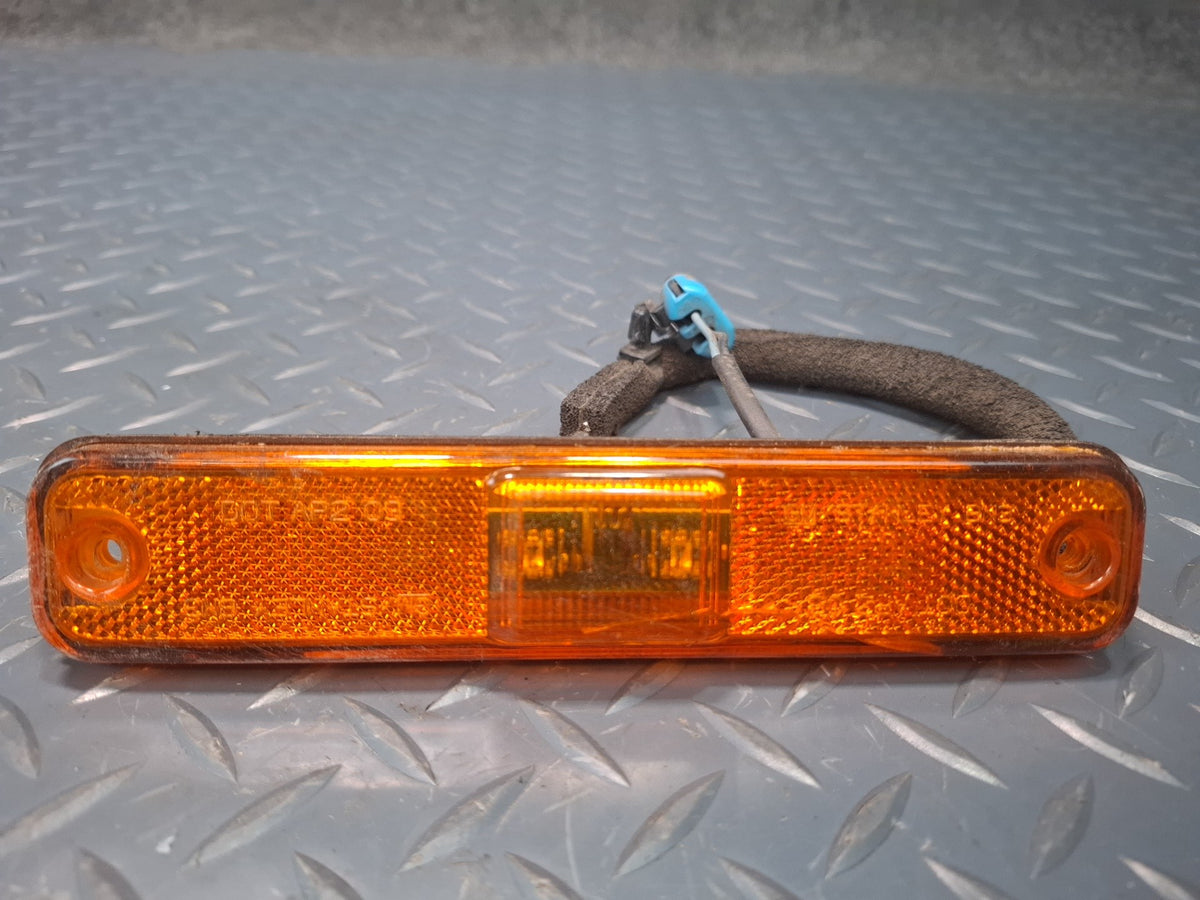 2003-2009 Hummer H2 Front Left & Right Side Marker Light Lamp Set of 2