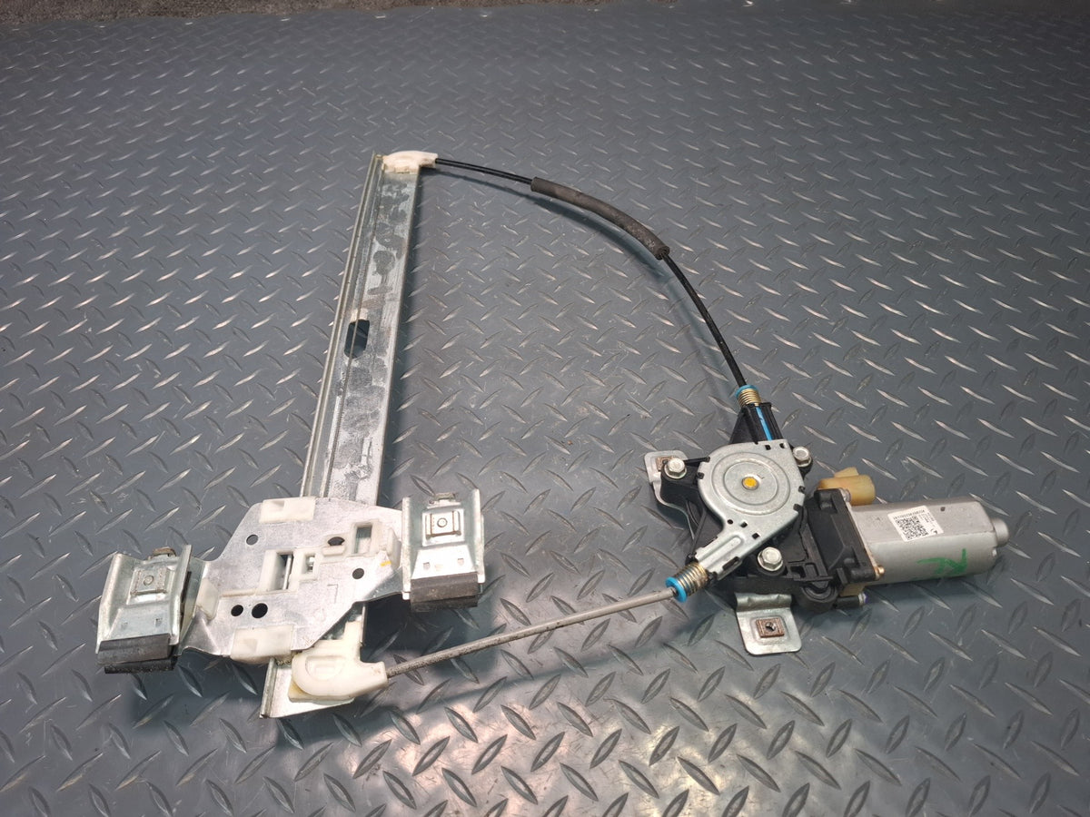 2003-2009 Hummer H2 Rear Left Side Door Window Regulator w Motor