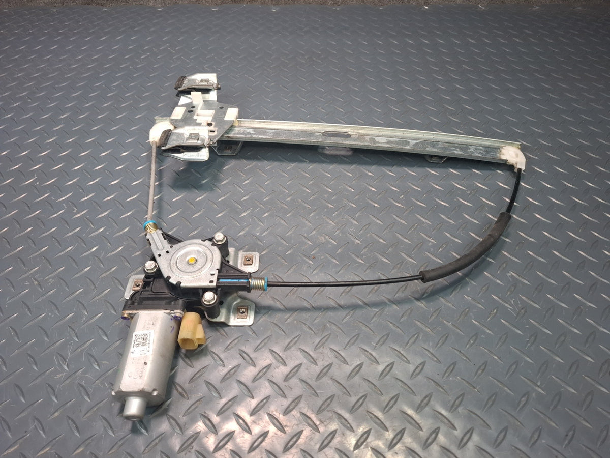2003-2009 Hummer H2 Rear Left Side Door Window Regulator w Motor