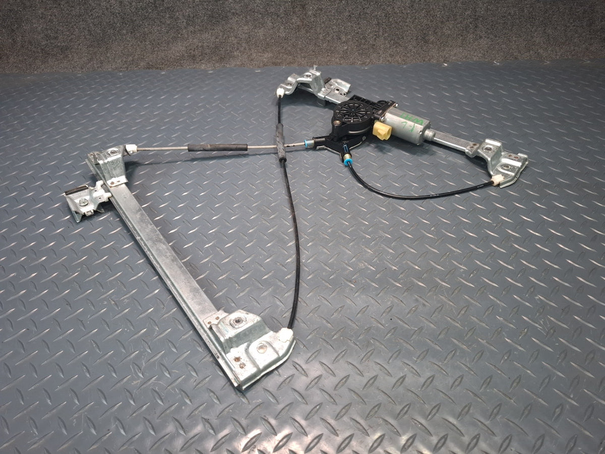 2003-2009 Hummer H2 Front Left Side Door Window Regulator W/ Motor