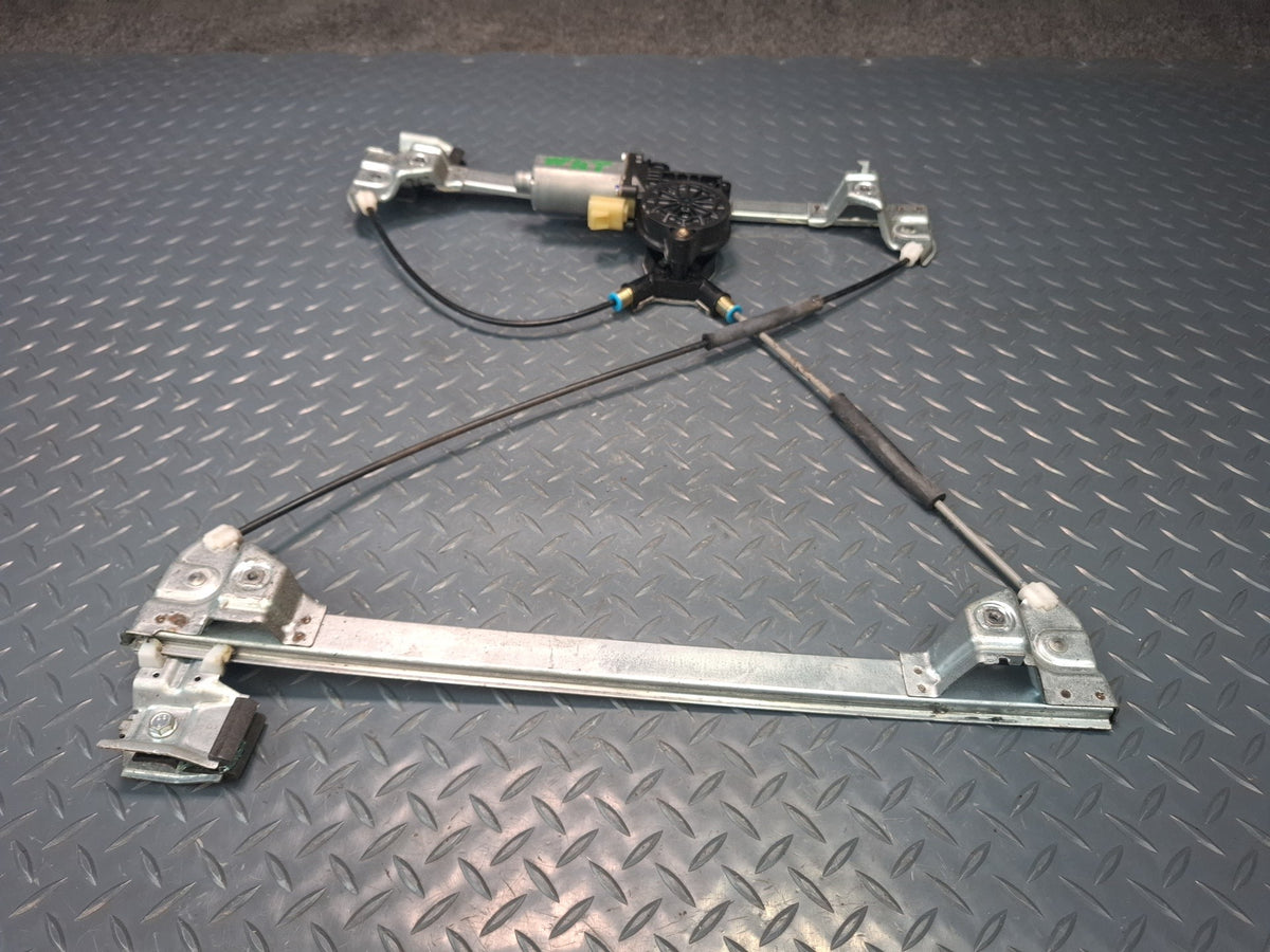 2003-2009 Hummer H2 Front Right Side Door Window Regulator W/ Motor