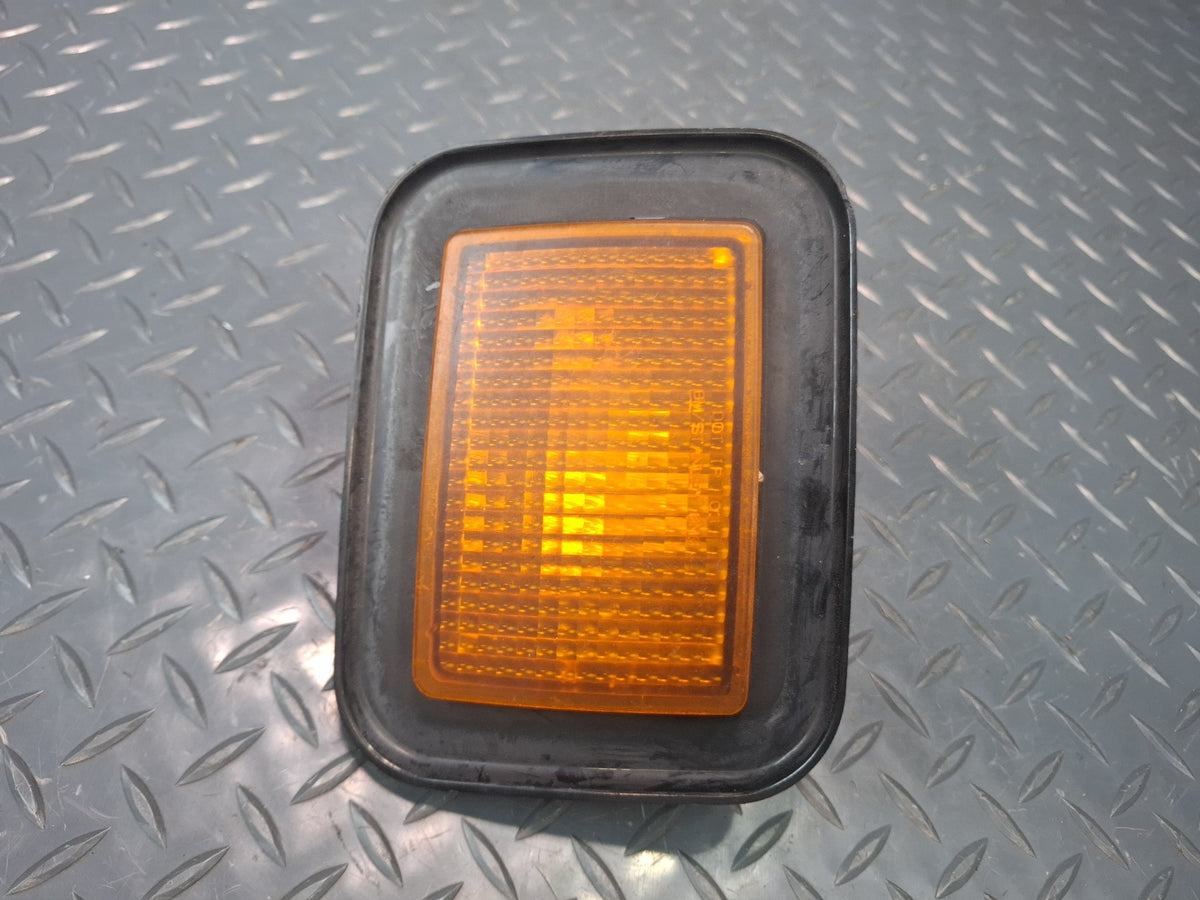 2003-2009 Hummer H2 Front Left & Right Turn Signal Parking Light Lamp Set of 2