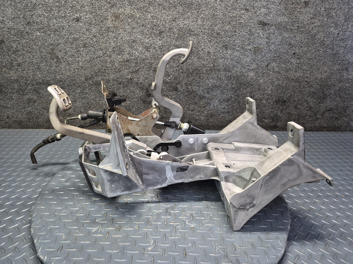 05-08 Chevrolet Corvette C6 Clutch & Brake Pedal w Bracket OEM