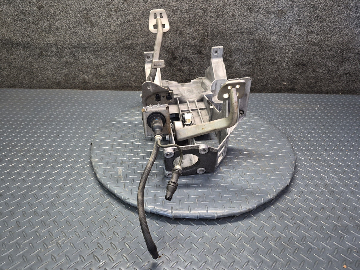 05-08 Chevrolet Corvette C6 Clutch & Brake Pedal w Bracket OEM