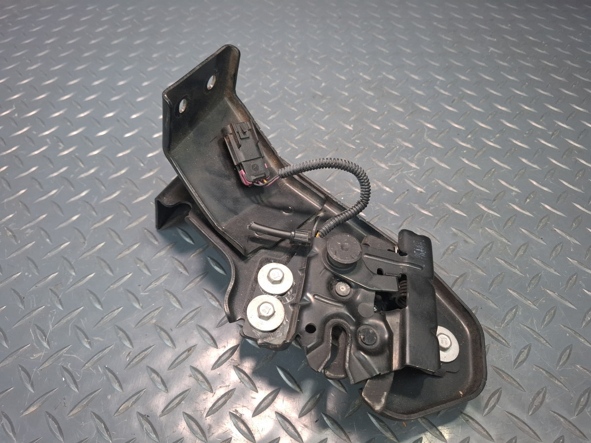 2008-2009 Hummer H2 Front Hood Bonnet Lock Latch W/ Bracket