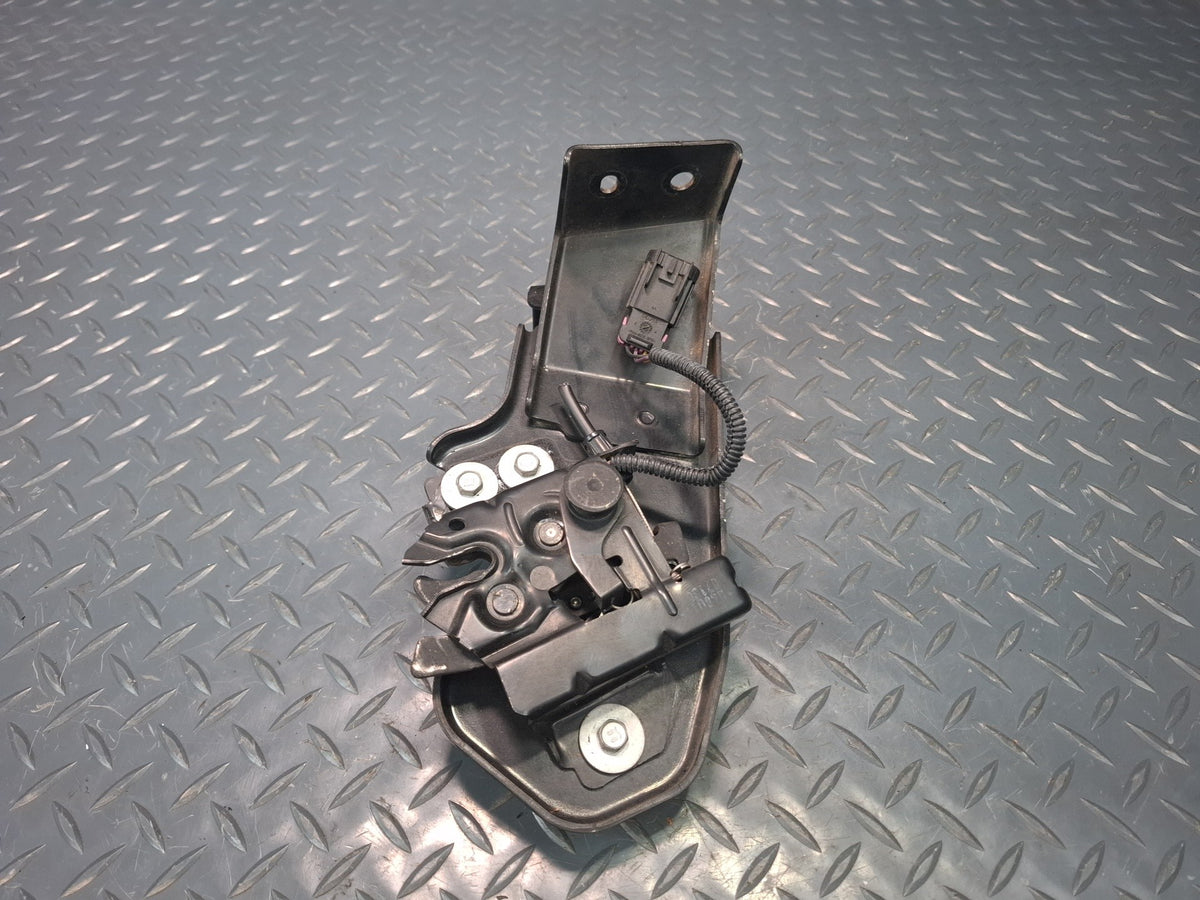 2008-2009 Hummer H2 Front Hood Bonnet Lock Latch W/ Bracket