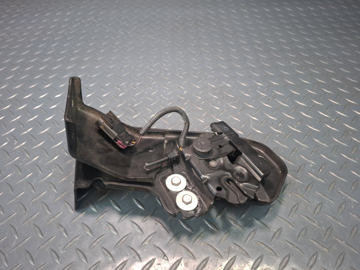 2008-2009 Hummer H2 Front Hood Bonnet Lock Latch W/ Bracket