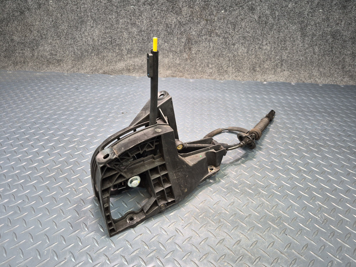 2008-2009 Hummer H2 A/T Automatic Transmission Gear Shifter Selector
