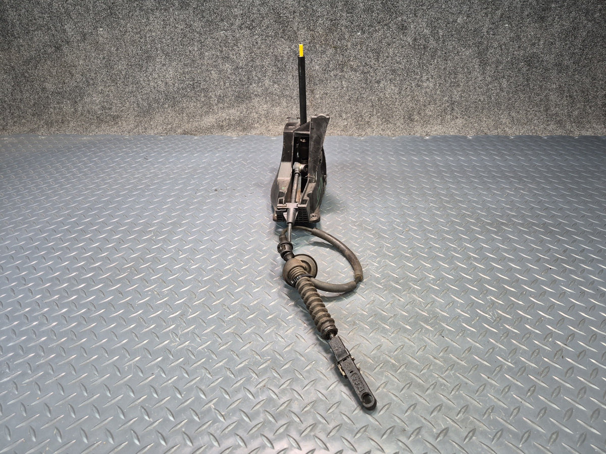 2008-2009 Hummer H2 A/T Automatic Transmission Gear Shifter Selector