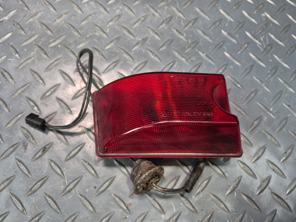 2003-2009 Hummer H2 Rear Left & Right Roof Clearance Marker Light Lamp Set of 2