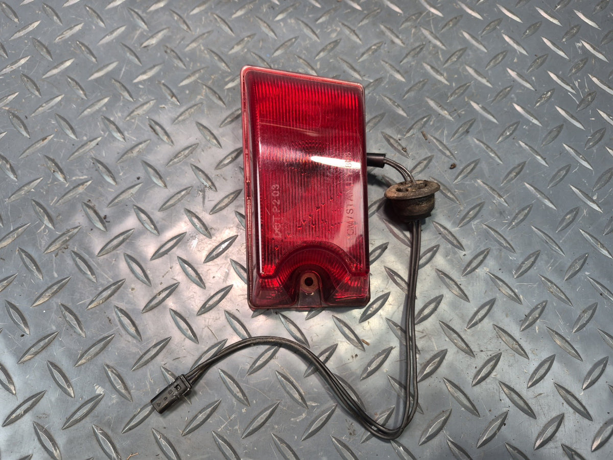 2003-2009 Hummer H2 Rear Left & Right Roof Clearance Marker Light Lamp Set of 2