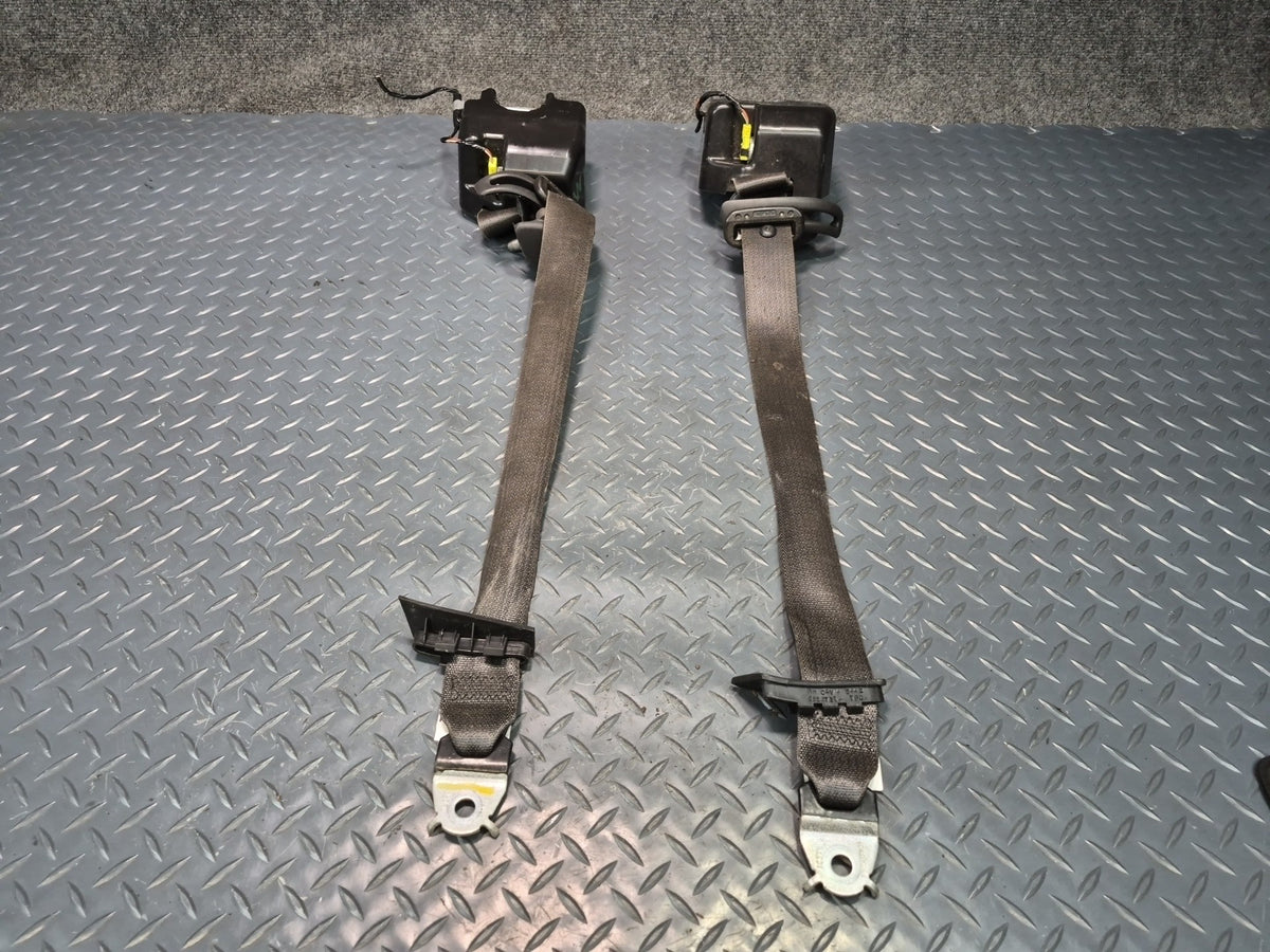 08-09 HUMMER H2 FRONT RIGHT & LEFT SIDE SEATBELT RETRACTOR SET OEM