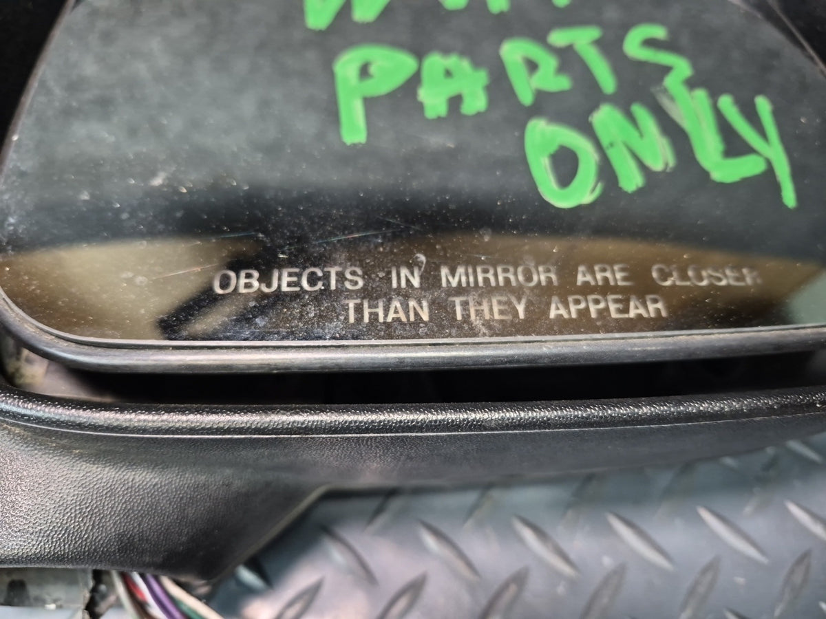 2008-2009 Hummer H2 Right Door Exterior Heated Side View Mirror Defective
