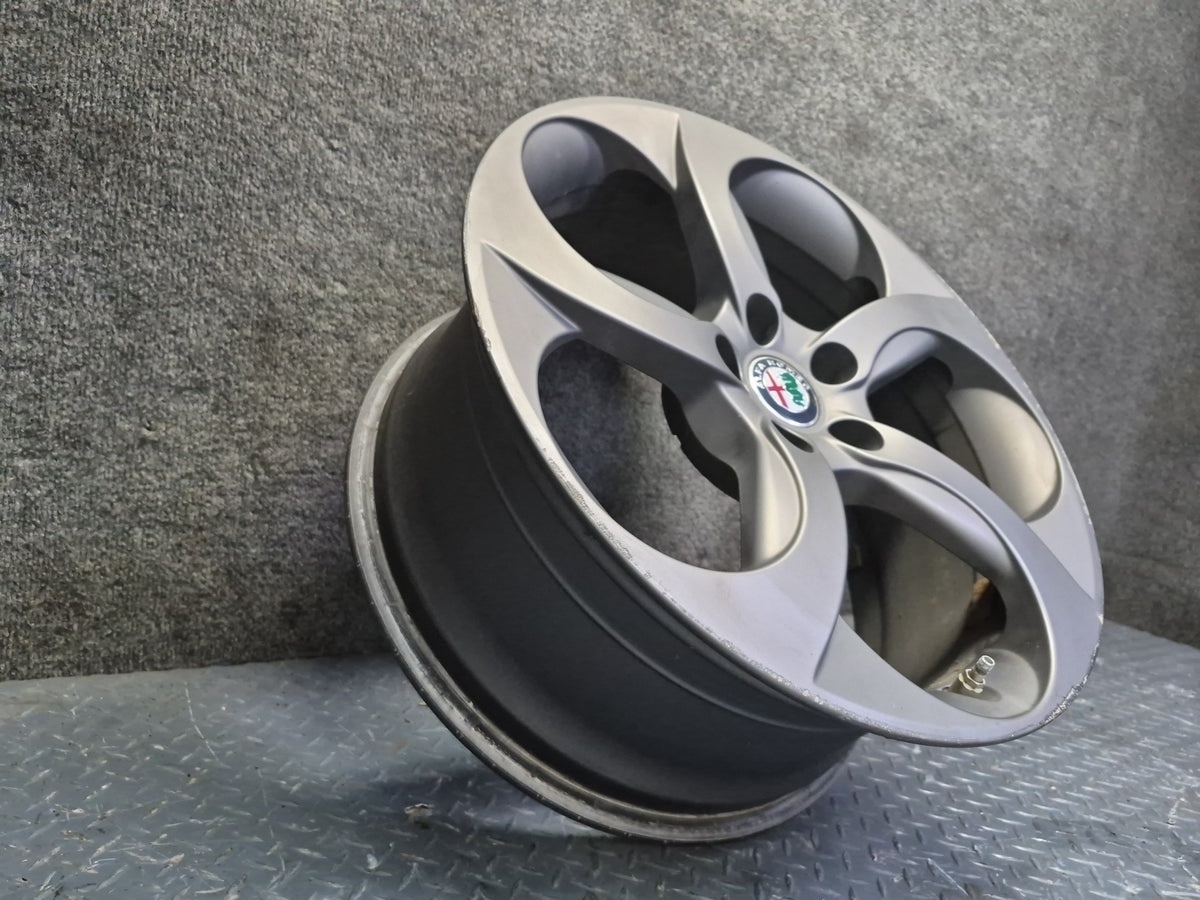 17-19 Alfa Romeo Giulia Factory R18" Alloy Wheel Rim 18x8J ET33 OEM
