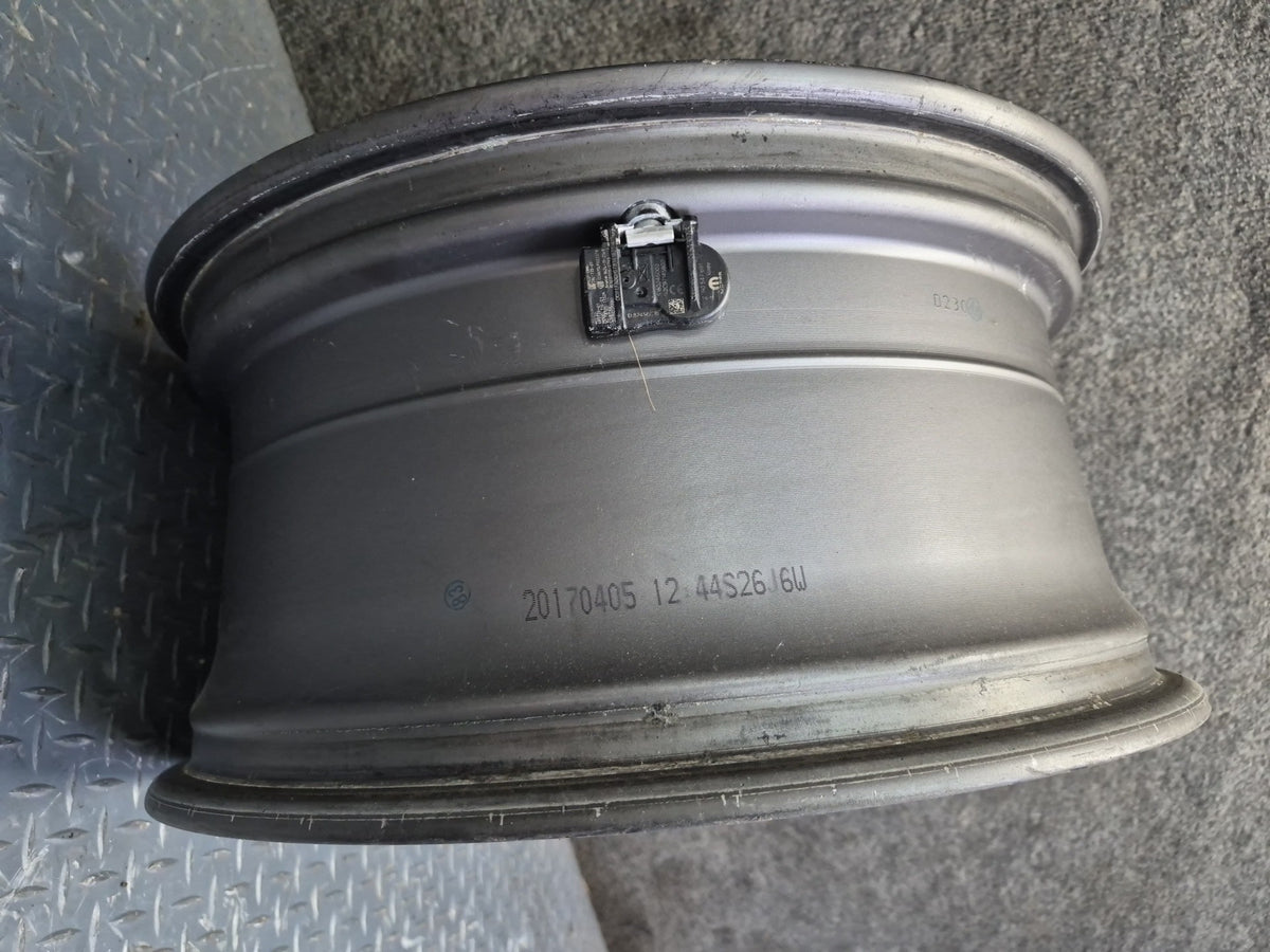 17-19 Alfa Romeo Giulia Factory R18" Alloy Wheel Rim 18x8J ET33 OEM