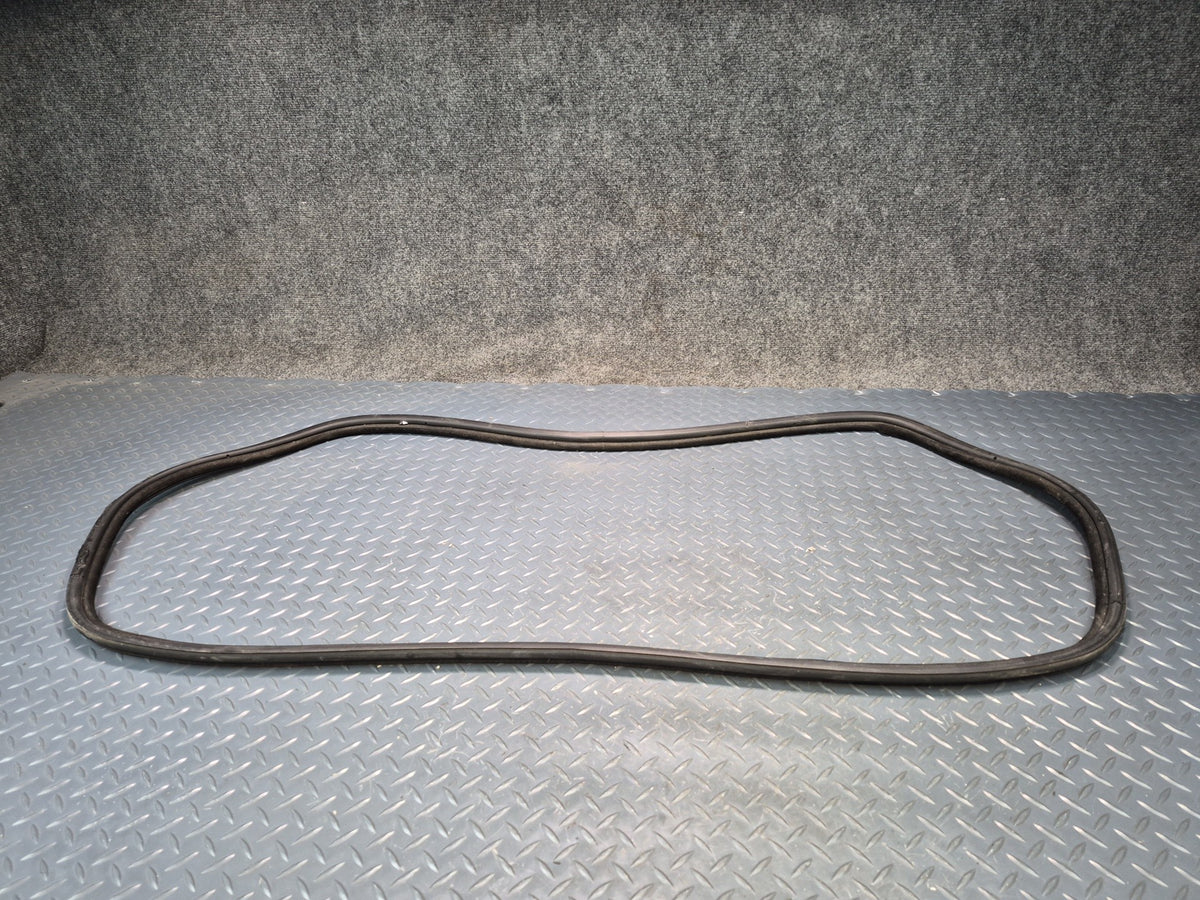01-06 BMW E46 330ci Convertible Rear Trunk Lid Weatherstrip Rubber Seal OEM