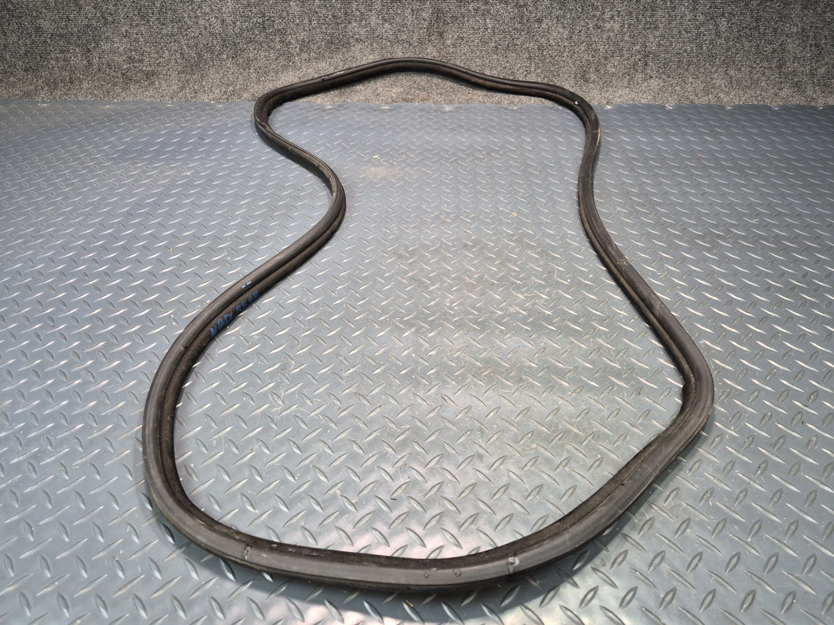01-06 BMW E46 330ci Convertible Rear Trunk Lid Weatherstrip Rubber Seal OEM