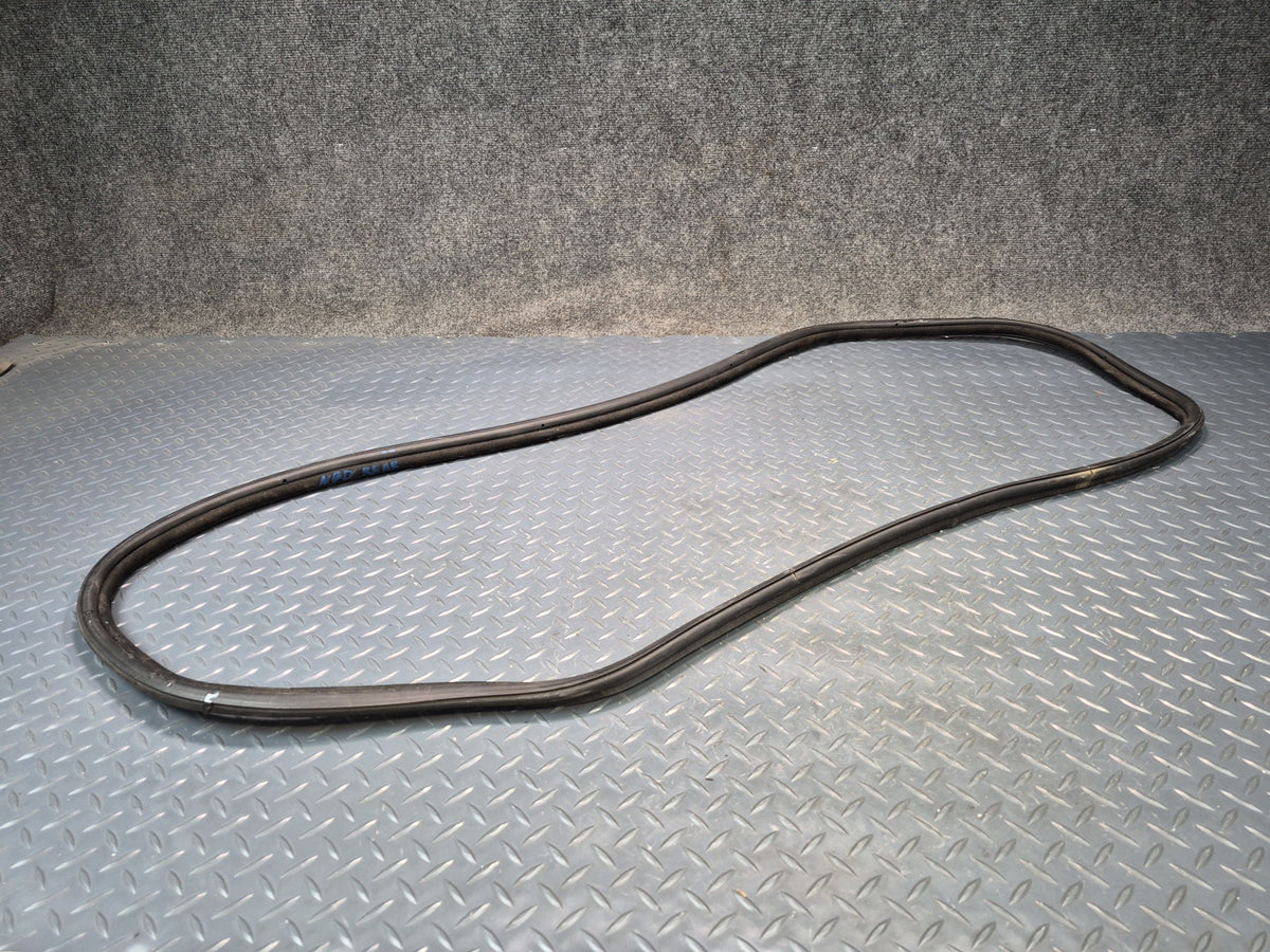 01-06 BMW E46 330ci Convertible Rear Trunk Lid Weatherstrip Rubber Seal OEM