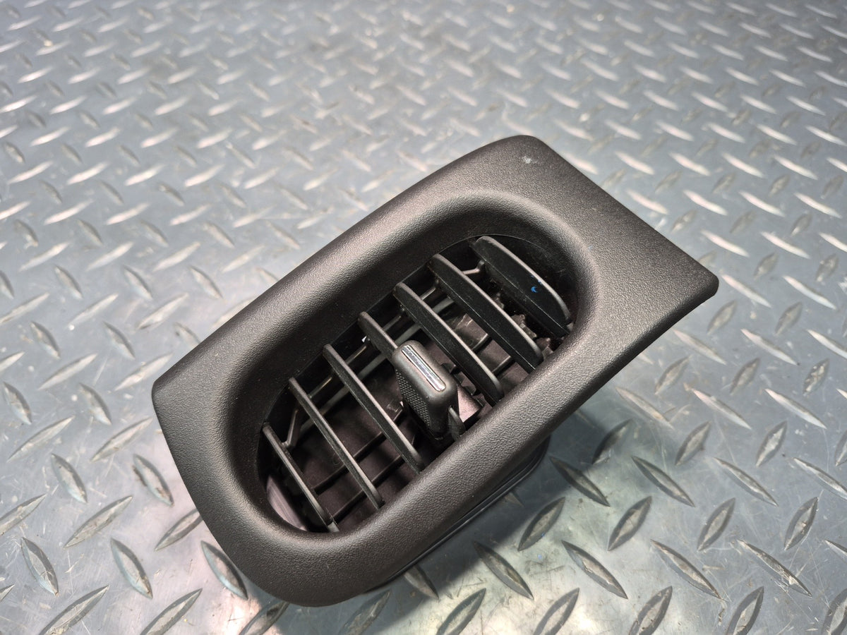 05-13 Chevrolet Corvette C6 Dash Front Right A/C Air Vent Grille 10323198 OEM
