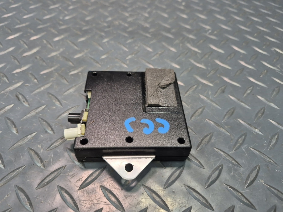 05-13 Chevrolet Corvette C6 Right Radio Antenna Module 10321831 OEM