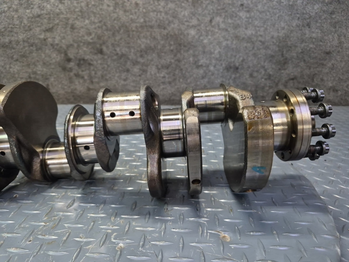 08-16 Lexus UVF46L LS600h 2URFSE Engine Motor Crankshaft Unit OEM
