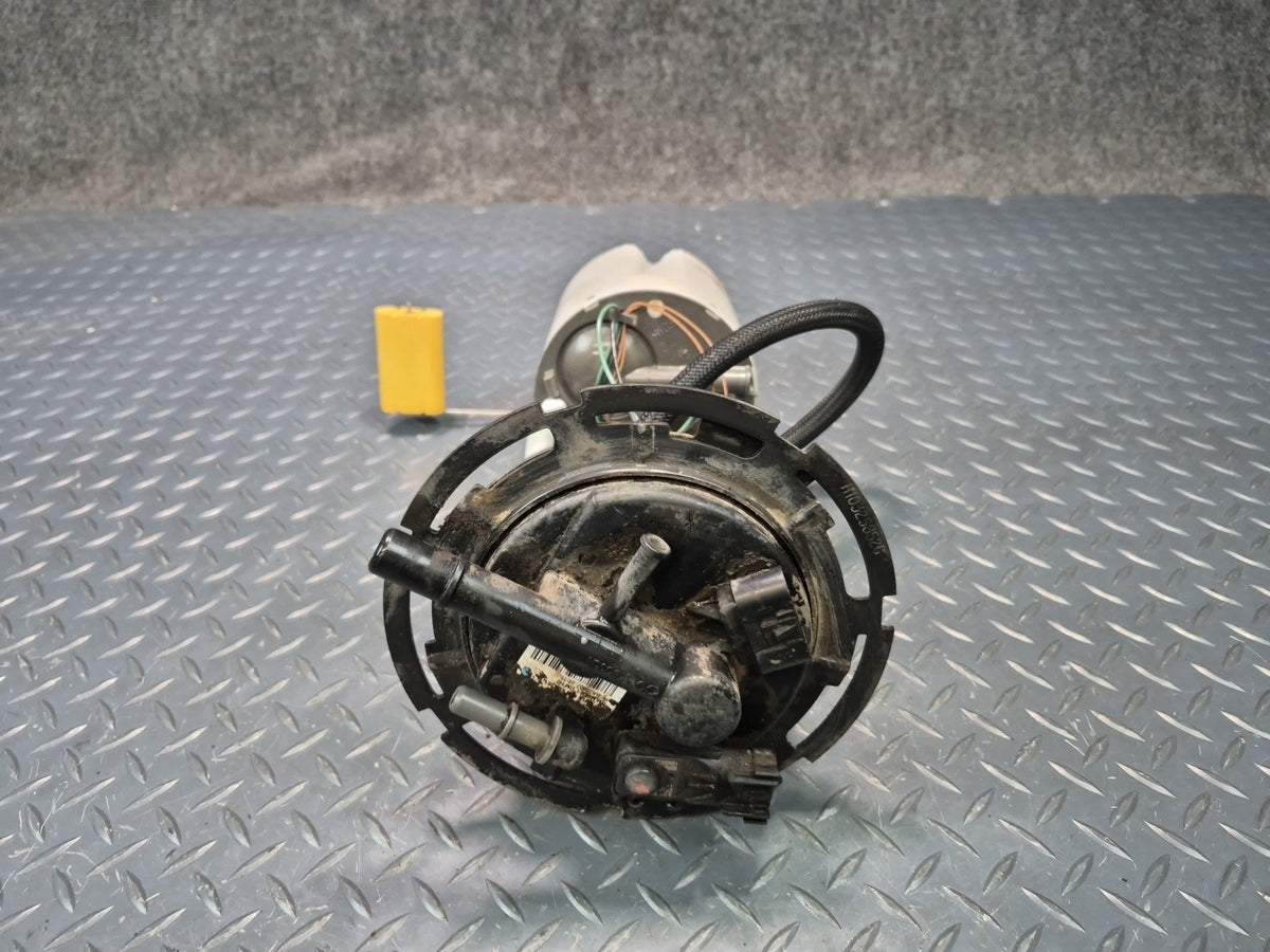 2008-2009 Hummer H2 6.2L Fuel Pump Level Sensor Assembly