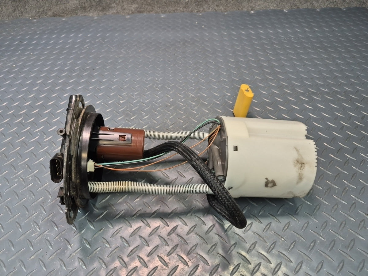 2008-2009 Hummer H2 6.2L Fuel Pump Level Sensor Assembly